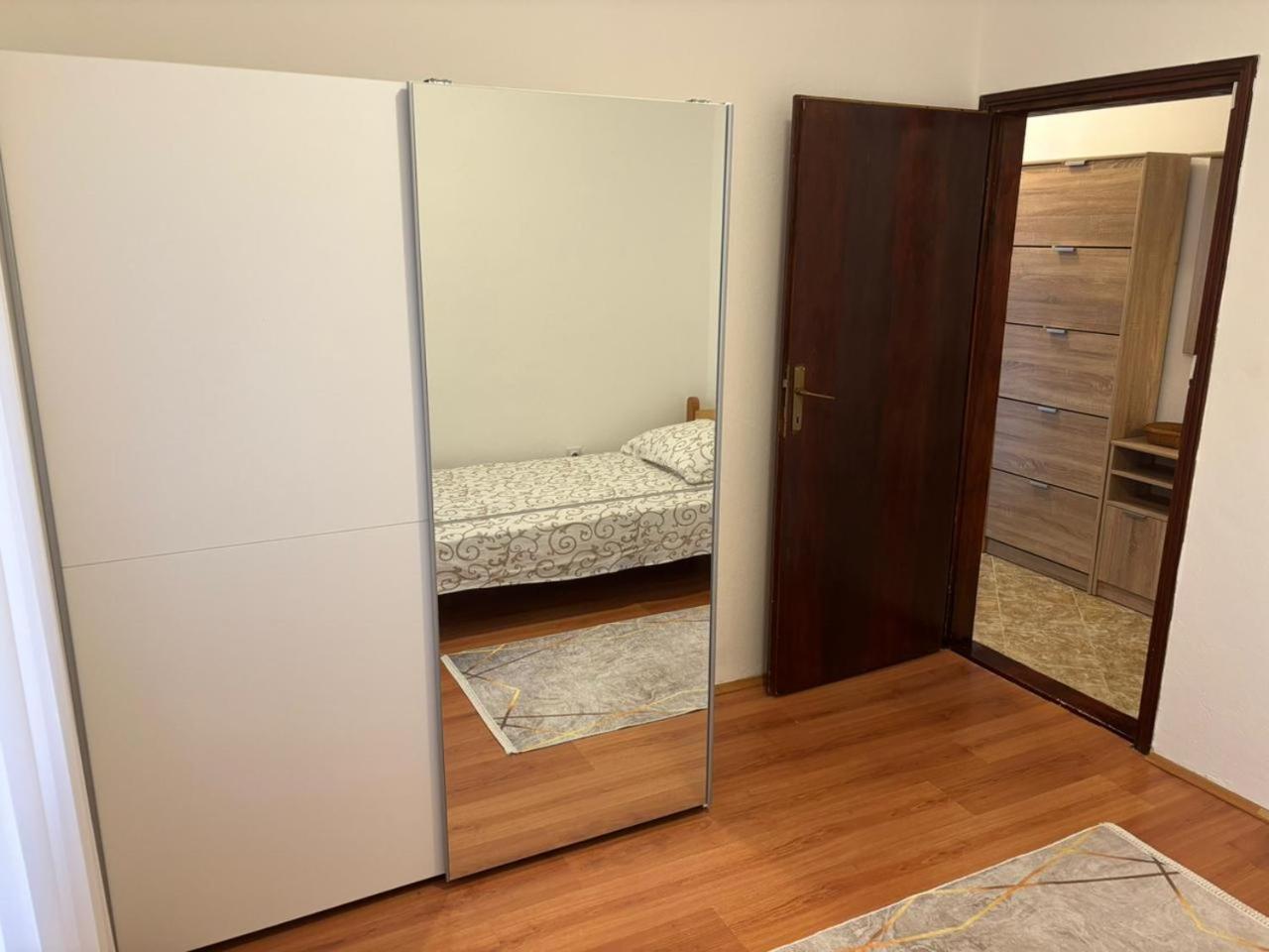 Hillside Vista Apartments Tivat Ngoại thất bức ảnh
